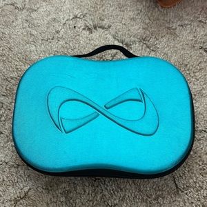 Nfinity zip up makeup case